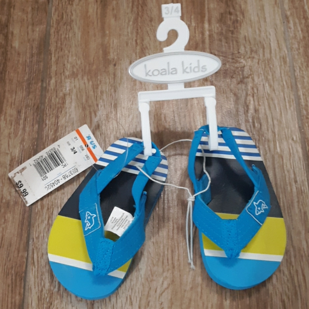 9M Swim Set Trunks, Flip Flops & Rash Guard - Picture 3 of 8